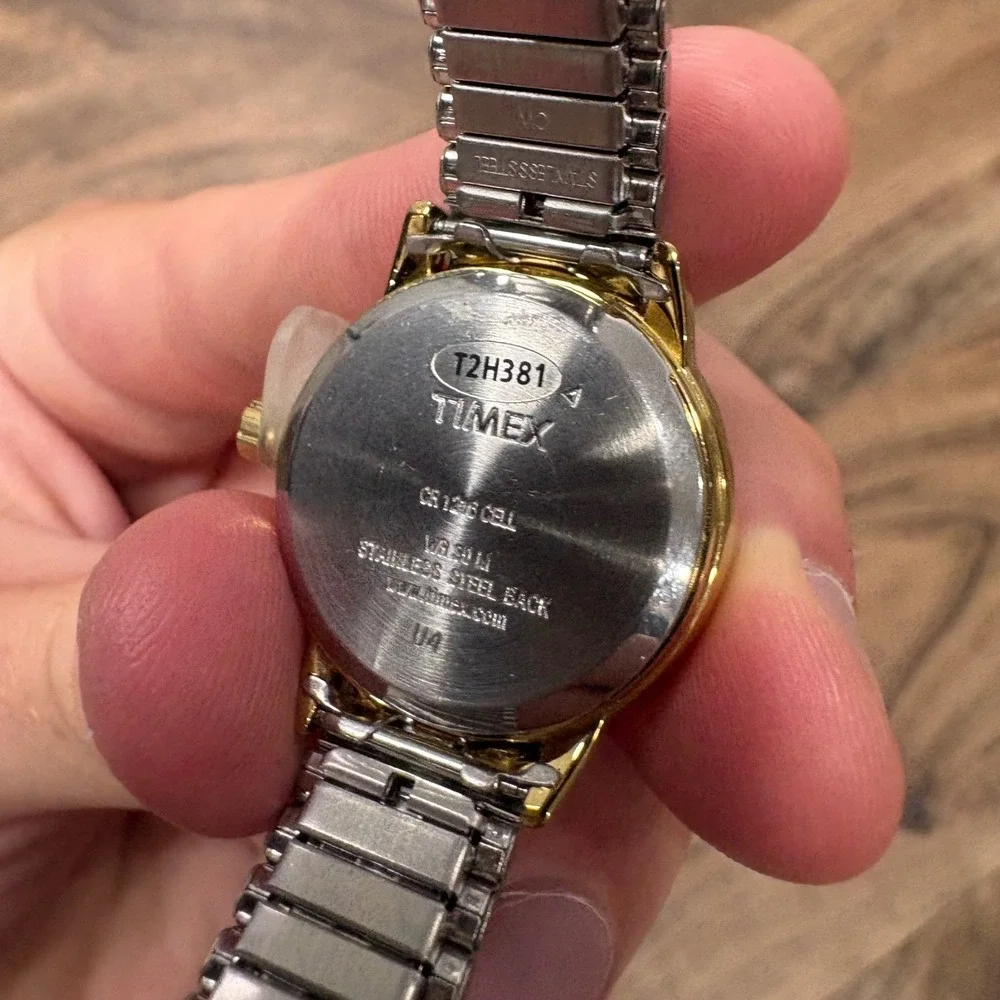 Vintage Y2K Timex Watch Indiglo Two Tone Women OS Gold Silver T2H381 Classic